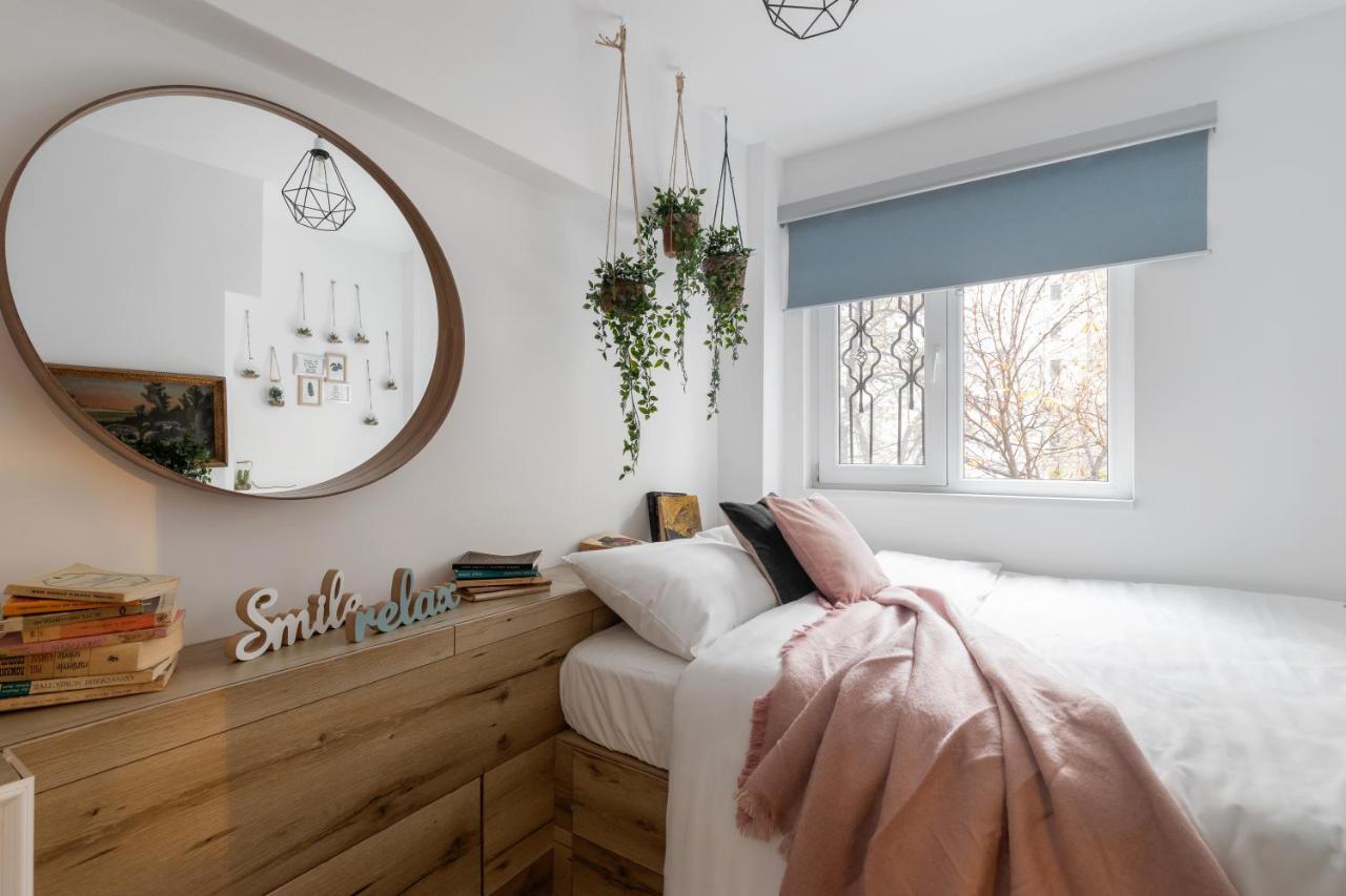 Apartment Eclectic 3 Bedroom Calea Victoriei By Urbanesq
