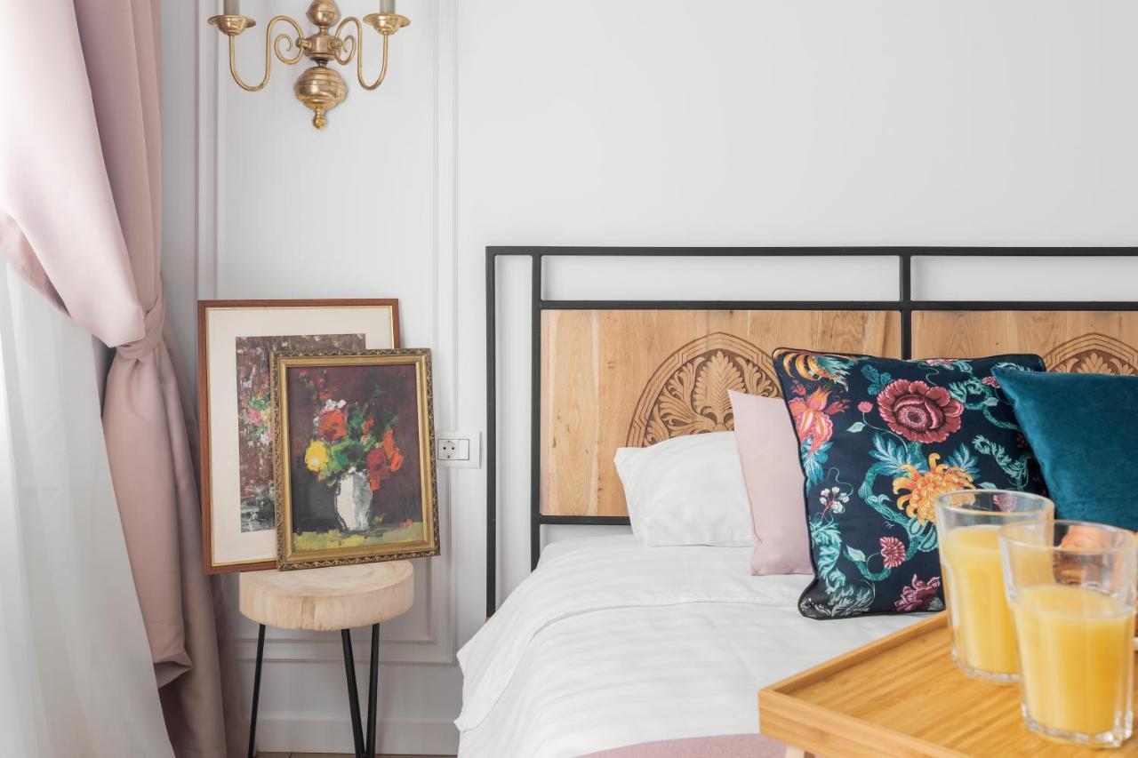 Apartment Eclectic 3 Bedroom Calea Victoriei By Urbanesq Bucharest